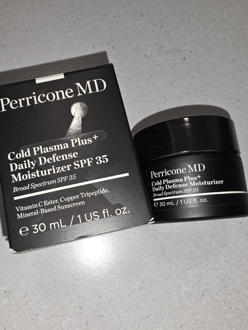 Perricone MD Cold Plasma Plus+ Daily Defense Moisturizer SPF 35 - Black